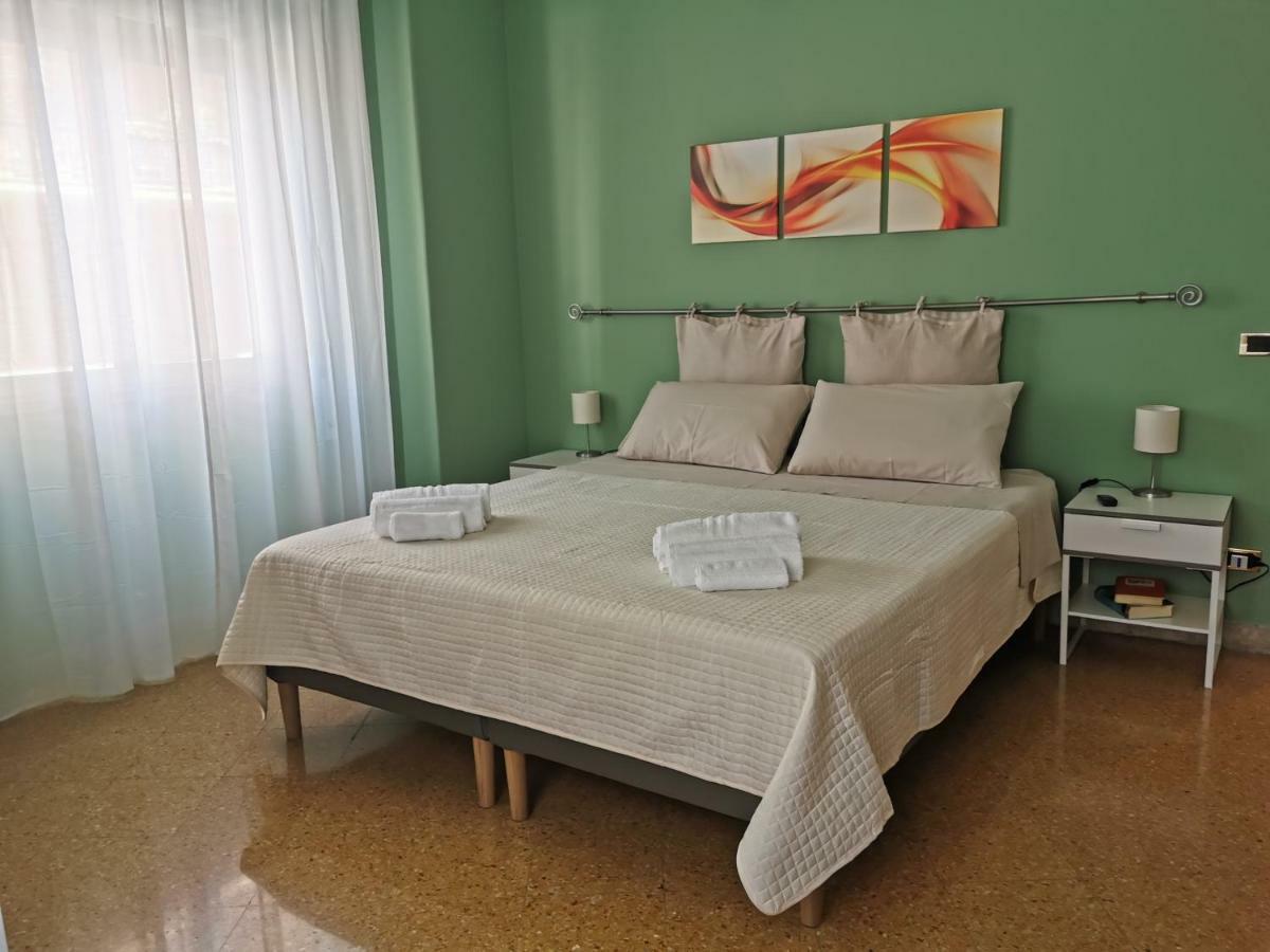 Elera Holiday Apartment Palermo Luaran gambar