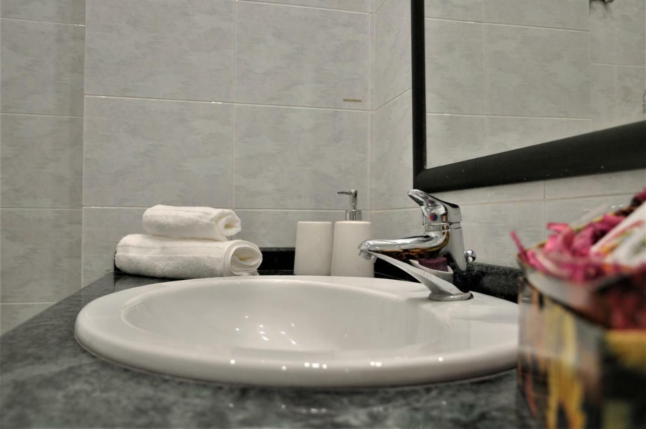 Elera Holiday Apartment Palermo Luaran gambar